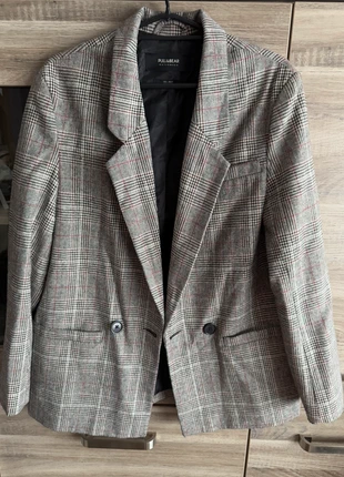 Blazer à carreaux Pull & Bear rouge, noir et blanc, marque: Pull & Bear, état: Très bon état, taille: S / 36 / 8, 8,00 €, 9,10 € Protection acheteurs incluse