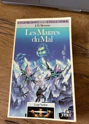 Un Livre dont vous êtes le Héros – Les Maîtres du Mal (Loup Ardent, Folio Junior, 1986)*, état: Bon état, 10,00 €, 11,20 € Protection acheteurs incluse