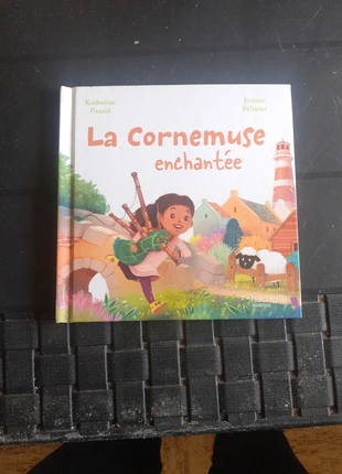 Livre la cornemuse, état: Très bon état, 1,50 €, 2,28 € Protection acheteurs incluse