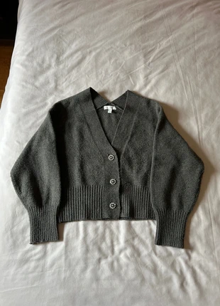 Cárdigan gris, marca: H&M, estado: Muy bueno, tamaño: XS / 34 / 6, 10,00 €, 11,20 € Protección al comprador incluida