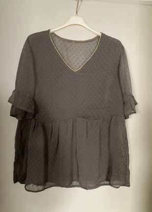 Blouse avec une petite dores en haut, marque: B&C, état: Très bon état, taille: 5XL / 50 / 22, 3,00 €, 3,85 € Protection acheteurs incluse