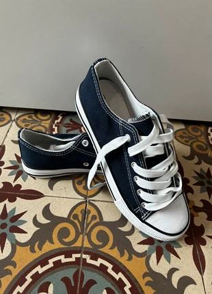 Basket basse, marca: Joia, estado: Nuevo con etiquetas, tamaño: 39, 12,00 €, 13,30 € Protección al comprador incluida