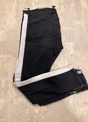 Jean 2Y DNM, brand: 2Y DNM, condizioni: Buone, taglia: IT 42 | W32, €5.00, €5.95 include la Protezione acquisti