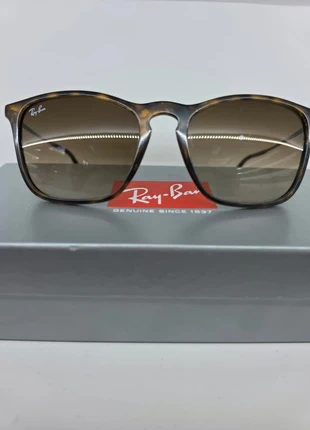 Ray Ban Occhiali da sole marrone con lenti marrone sfumato, merk: Ray-Ban, staat: Heel goed, € 70,00, € 74,20 inclusief Kopersbescherming Pro