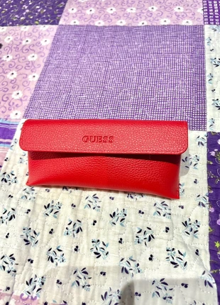 Étuie à Lunettes Guess Rouge Neuf, marca: GUESS, estado: Nuevo sin etiquetas, 2,50 €, 3,33 € Protección al comprador incluida