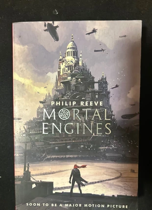 Mortal engines by Phillip reeve, condition: Very good, £5.99, £6.99 includes Buyer Protection