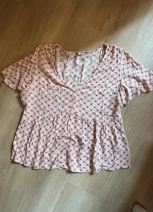 Top manches courtes fleuri, marke: C&A, zustand: Sehr gut, größe: M / 38 / 10, 4,00 €, 4,90 € inklusive Vinted-Käuferschutz
