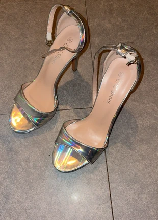 Escarpins talon, marca: CHC-Shoes, estado: Muito bom, tamanho: 38, €15.00, €16.45 inclui Proteção do Comprador