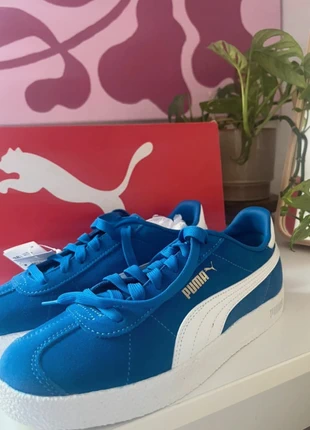 Puma sneaker Schuhe neu mit Etikett Original verpackt Sommer soft Foam blau neu, merk: Puma, staat: Nieuw met prijskaartje, maat: 38.5, € 55,99, € 59,49 inclusief Kopersbescherming