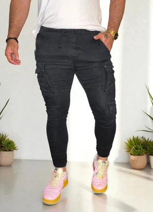 Pantalon cargo Zara noir - Taille S, marke: Zara, zustand: Sehr gut, größe: S, 14,00 €, 15,40 € inklusive Vinted-Käuferschutz