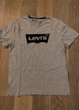 Tshirt Levis, brand: Levi's, condition: Very good, size: L, £10.00, £11.20 includes Buyer Protection
