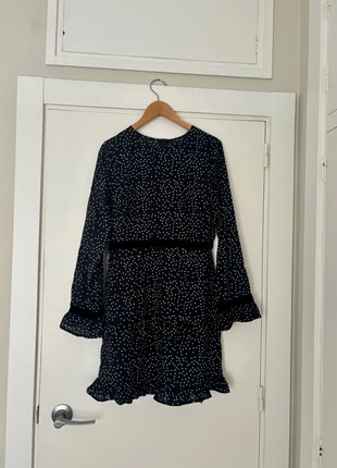 Vestido negro de lunares con volantes, brand: Local, condition: New without tags, size: S / 36 / 8, €9.00, €10.15 includes Buyer Protection
