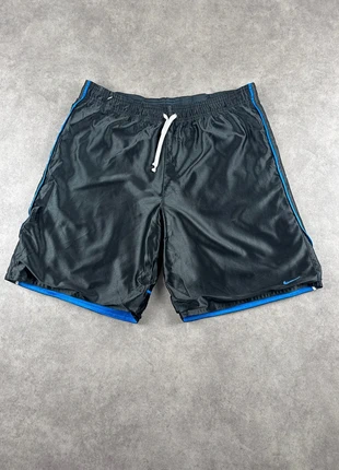Short de sport large basket Nike taille M homme Vintage réversible y2k noir/bleu - SHO0516, marke: Nike, zustand: Sehr gut, größe: M, 9,00 €, 10,15 € beinhaltet Vinted-Käuferschutz Pro