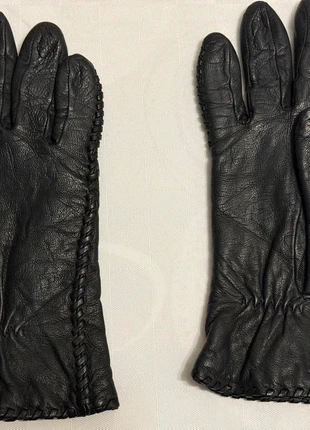 Guanti donna in vera pelle Solo Soprani – Eleganza senza tempo 🖤, marke: SOLO SOPRANI, zustand: Sehr gut, größe: 7,5, 5,99 €, 6,99 € inklusive Vinted-Käuferschutz