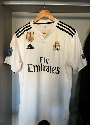 Maillot du réal madrid, marque: Real Madrid, état: Très bon état, taille: L, 10,00 €, 11,20 € Protection acheteurs incluse