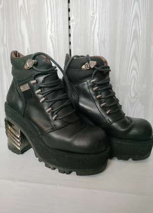 Botas Destroy Vintage, marca: Destroy, estado: Muy bueno, tamaño: 37.5, 250,00 €, 263,20 € Protección al comprador incluida