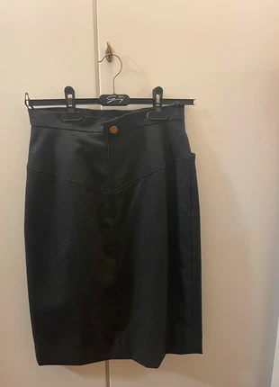 Gonna tubino in lana, brand: Chanel, condizioni: Nuovo senza cartellino, taglia: S / IT 40 / EU 36, €99.00, €104.65 include la Protezione acquisti