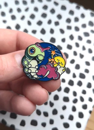 Pin's broche Pokémon Chenipan Caterpie, marque: Pokémon, état: Neuf sans étiquette, 6,50 €, 7,53 € Protection acheteurs incluse