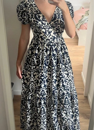 Robe Goa motifs, brand: Goa, condizioni: Nuovo con cartellino, taglia: L / IT 44 / EU 40, €15.00, €16.45 include la Protezione acquisti