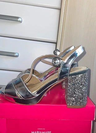 Zapatos Ceremonia Plateados, marque: Maria Mare, état: Très bon état, taille: 40, 10,00 €, 11,20 € Protection acheteurs incluse