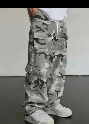 Pantalon cargo camouflage homme, état: Neuf avec étiquette, taille: M, 25,00 €, 26,95 € Protection acheteurs incluse