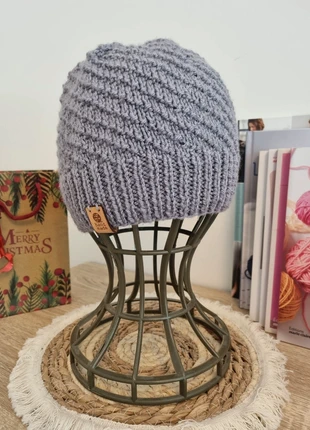 Bonnet "Twister" ~ MadeHand By Emy 10, staat: Nieuw zonder prijskaartje, maat: Universele maat, € 5,00, € 5,95 inclusief Kopersbescherming
