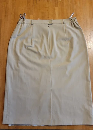 Hucke rok tot de knie beige maat NL/DE38 - FR/BE40- IT44 nieuw met prijskaartje, merk: Hucke, staat: Nieuw met prijskaartje, maat: M / 38 / 10, € 7,50, € 8,58 inclusief Kopersbescherming