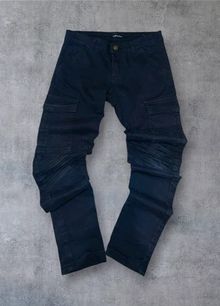 Cargo Slim Noir, marque: Cargo, état: Bon état, taille: 11 ans / 146 cm, 3,50 €, 4,38 € Protection acheteurs incluse