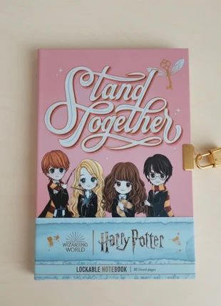 Journal Intime Harry Potter A5 – Neuf, Cadenas & Pages Illustrées, merk: Pyramid, staat: Nieuw met prijskaartje, € 13,00, € 14,35 inclusief Kopersbescherming
