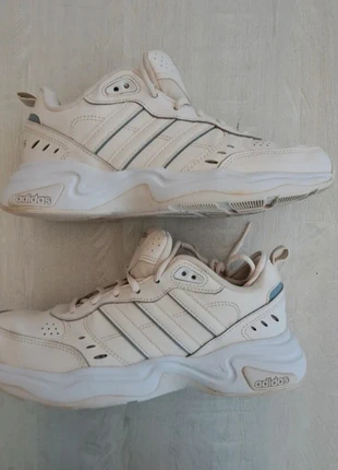 Chaussures Adidas Performance Strutter blanches - Pointure 40 - mixte - baskets, marca: adidas, estado: Muy bueno, tamaño: 40, 14,50 €, 15,93 € Protección al comprador incluida