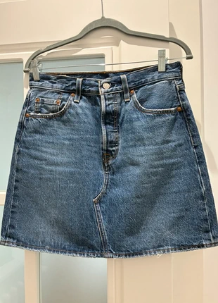 Minifalda Levis, merk: Levi's, staat: Heel goed, maat: Overige, € 20,00, € 21,70 inclusief Kopersbescherming