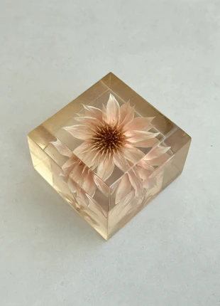 Vintage presse papier met bloem, brand: Vintage Love, condizioni: Buone, €12.50, €13.83 include la Protezione acquisti