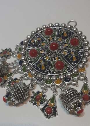 Broche kabyle état neuf. Taille moyenne., merk: broche kabyle, staat: Nieuw zonder prijskaartje, € 9,00, € 10,15 inclusief Kopersbescherming