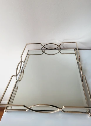 Plateau miroir rectangulaire argenté 34x44 cm – Déco chic, staat: Heel goed, € 20,00, € 21,70 inclusief Kopersbescherming