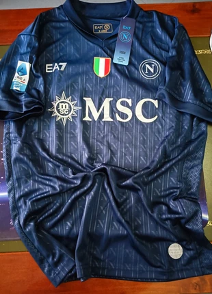SSC Napoli Maglia Third Champions 2025/2026, marke: EA7 Emporio Armani, zustand: Neu, mit Etikett, größe: M, 20,00 €, 21,70 € inklusive Vinted-Käuferschutz
