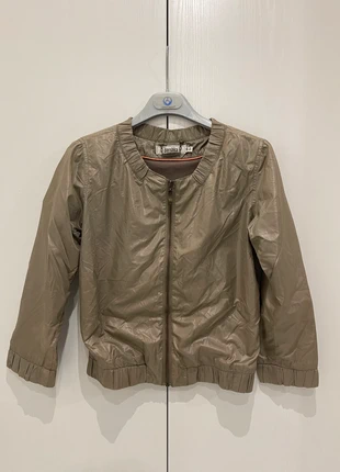 Giubbino marrone impermeabile bomber marrone giacca estiva leggera - Veste d'été légère marron beige, brand: Bershka, condizioni: Ottime, taglia: S / IT 40 / EU 36, €6.50, €7.53 include la Protezione acquisti