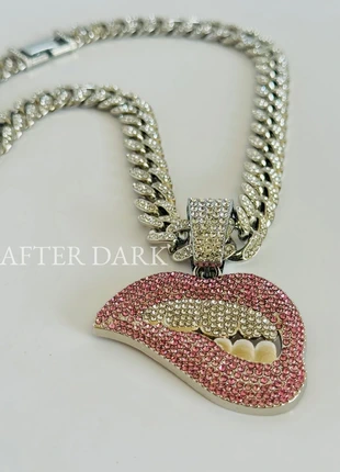 🧊 Women’s Pink Rhinestone Lips Pendant – Ice Look Necklace, brand: NO LABEL, condition: New without tags, £10.50, £11.73 includes Buyer Protection Pro