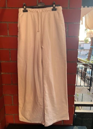 ZARA pants Wide leg fit Cotton blend Creamy Soft, marque: Zara, état: Très bon état, taille: M / 38 / 10, 6,00 €, 7,00 € Protection acheteurs incluse