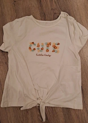 Witte T-shirt met 'cute little lady', brand: Cuddles & Smiles, condizioni: Ottime, taglia: 18-24 mesi / 86 cm, €3.00, €3.85 include la Protezione acquisti