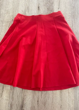 Jupe rouge Bershka, marca: Bershka, estado: Muito bom, tamanho: XS / 34 / 6, €3.00, €3.85 inclui Proteção do Comprador