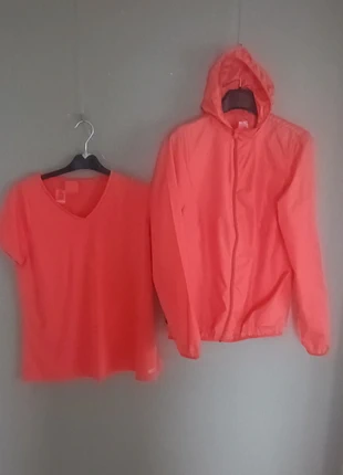 Sportensemble, marque: Decathlon, état: Très bon état, taille: M / 38 / 10, 5,00 €, 5,95 € Protection acheteurs incluse