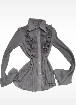 Y2k top haut années 2000 froufrous gris manches évasés volant, marke: Vintage Dressing, zustand: Sehr gut, größe: M / 38 / 10, 15,00 €, 16,45 € inklusive Vinted-Käuferschutz