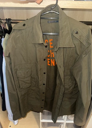 Giubbotto Uomo verde militare, marke: Mason's, zustand: Sehr gut, größe: L, 20,00 €, 21,70 € inklusive Vinted-Käuferschutz