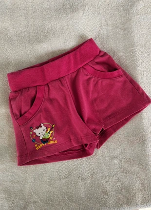 Calções fúcsia Tamanho 4A, marca: Local, estado: Satisfatório, tamanho: 4 anos / 104 cm, €1.50, €2.28 inclui Proteção do Comprador