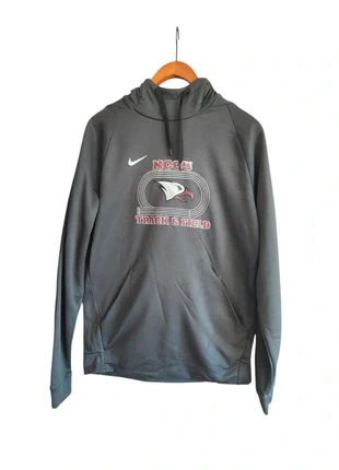 Nike NCCU Eagles, marque: Nike, état: Bon état, taille: M, 10,00 €, 11,20 € Protection acheteurs (Pro) incluse