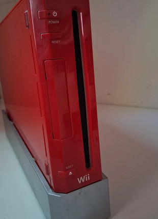 Nintendo Wii in edizione rossa, marque: Nintendo, état: Bon état, 28,00 €, 30,10 € Protection acheteurs incluse