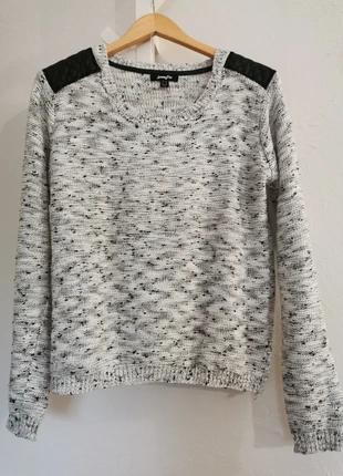 Pull blanc noir, brand: Jennyfer, condizioni: Ottime, taglia: M / IT 42 / EU 38, €3.00, €3.85 include la Protezione acquisti