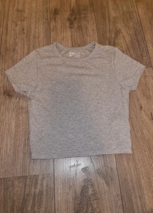 Grijs shirtje, marca: New Yorker, estado: Muy bueno, tamaño: M / 38 / 10, 1,00 €, 1,75 € Protección al comprador incluida