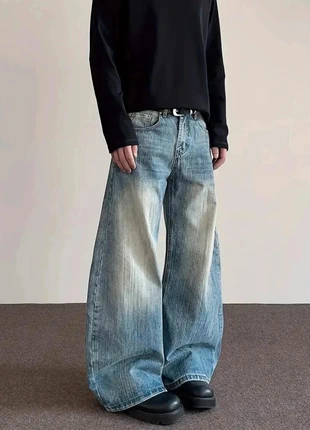 Jean vintage rétro amples street wear 2000’ large, marque: jean vintage rétro ample street wear 2000’, état: Très bon état, taille: M, 40,00 €, 42,70 € Protection acheteurs (Pro) incluse