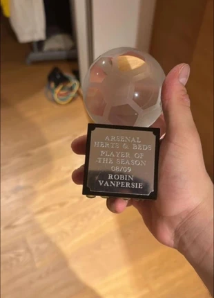 Robin Van Persie Top-Scorer Trophy, zustand: Sehr gut, 250,00 €, 263,20 € inklusive Vinted-Käuferschutz